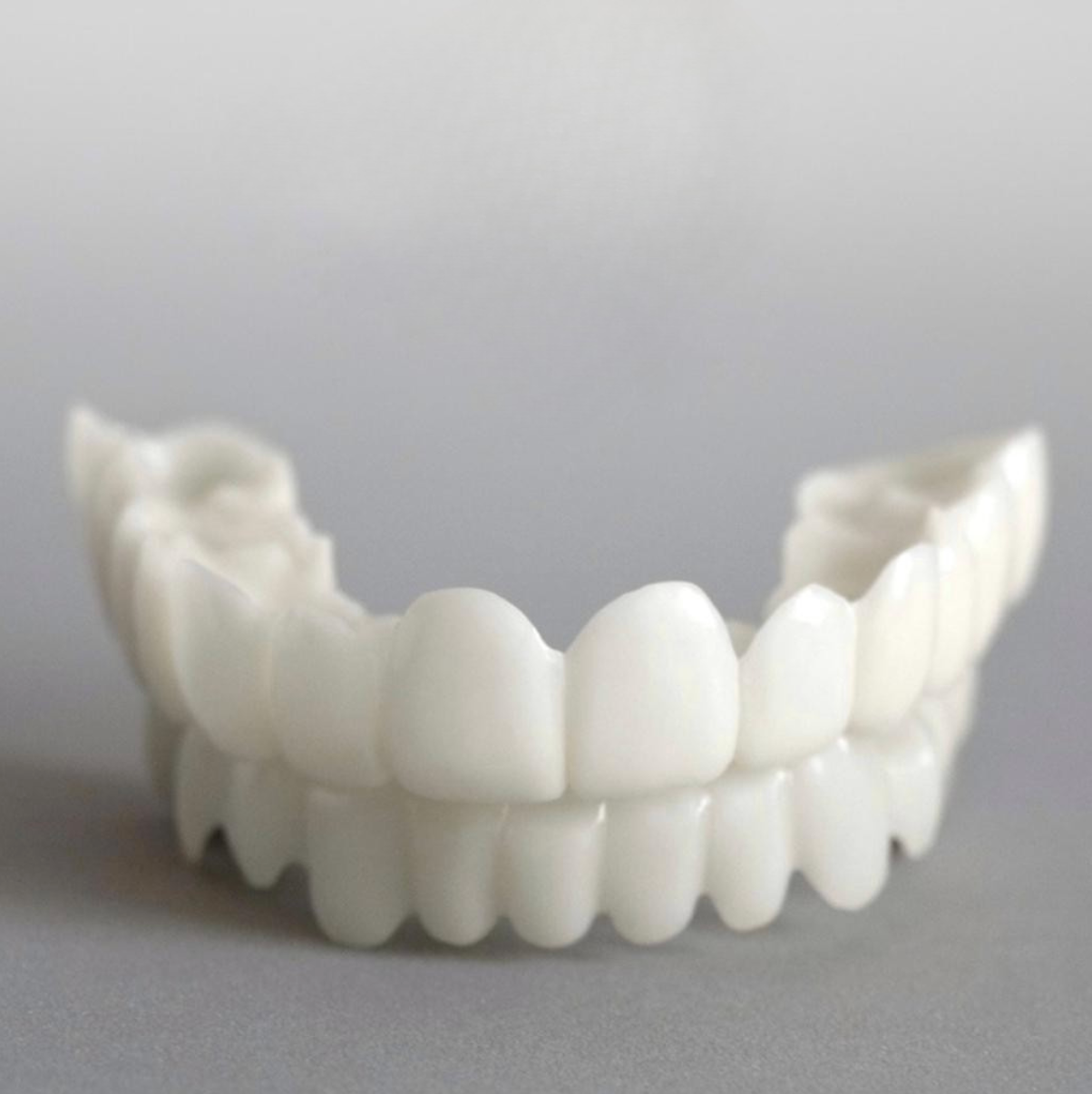 SONRISA PERFECTA - CARILLAS DENTALES INFERIORES Y SUPERIORES - PODES SACARLAS Y PONERLAS LAS VECES QUE QUIERAS